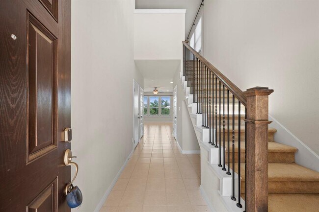 Building Photo - 5406 Traviston Dr