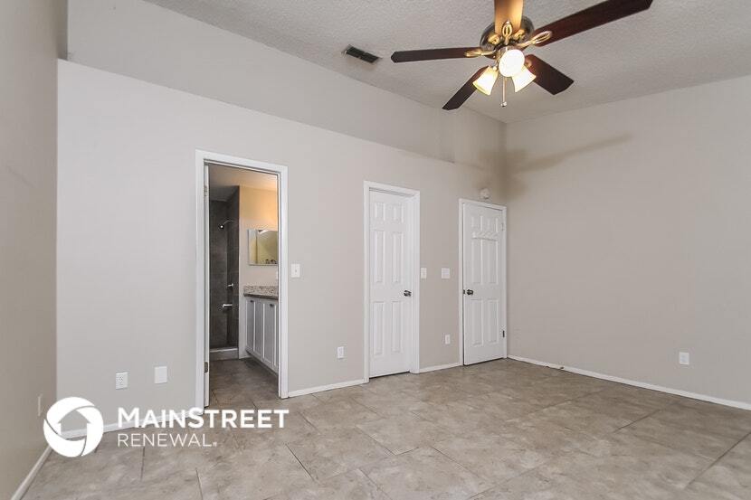 Building Photo - 12104 Fruitwood Dr