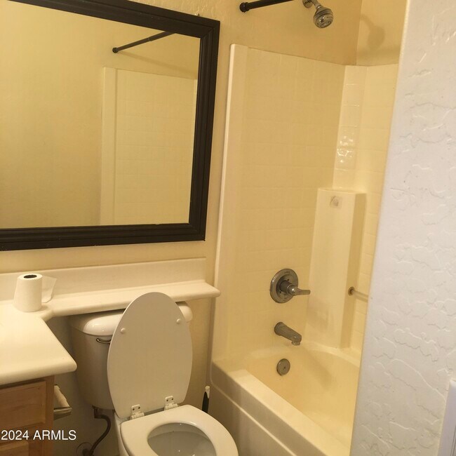 Building Photo - 2533 W Apollo Rd