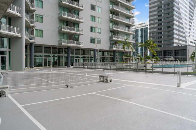 Building Photo - 690 SW 1st Ct