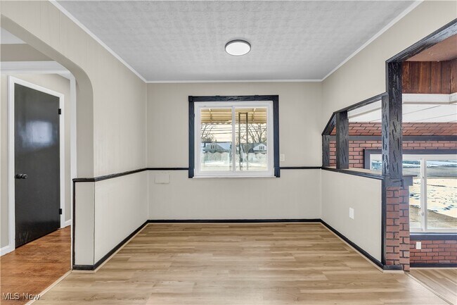 Building Photo - 27681 Lakeshore Blvd