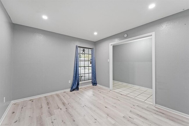 Building Photo - 21518 Greenham Dr