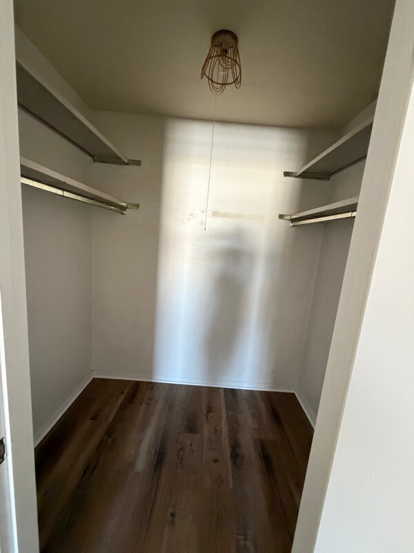 Building Photo - 6517 Cornwall Ct