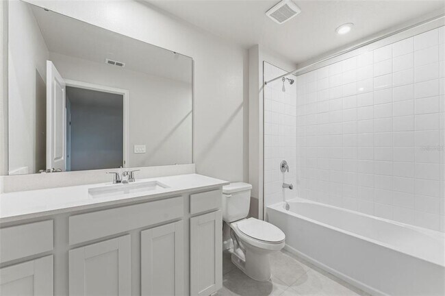 Building Photo - 3264 Timber Xing Ave