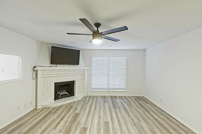 Building Photo - 4800 Northway Dr