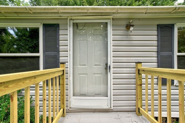 Building Photo - Temple GA - Paulding County - 3 bedrooms/2 baths $1350.00/month