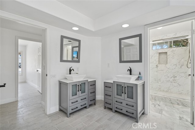 Building Photo - 24291 Los Serranos Dr