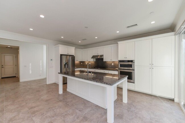 Building Photo - Irvine Single Family house 4bd/3ba Eastwoo...