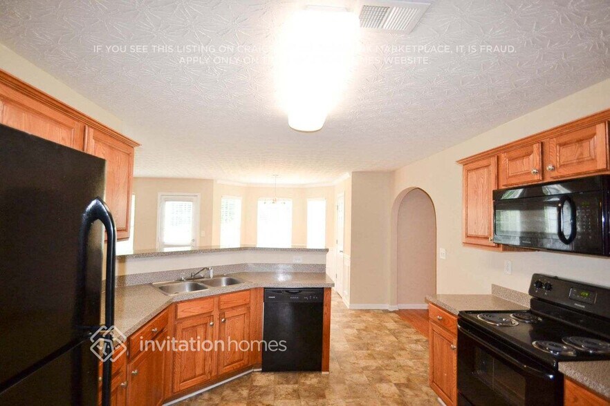 Building Photo - 9326 Flowering Trail