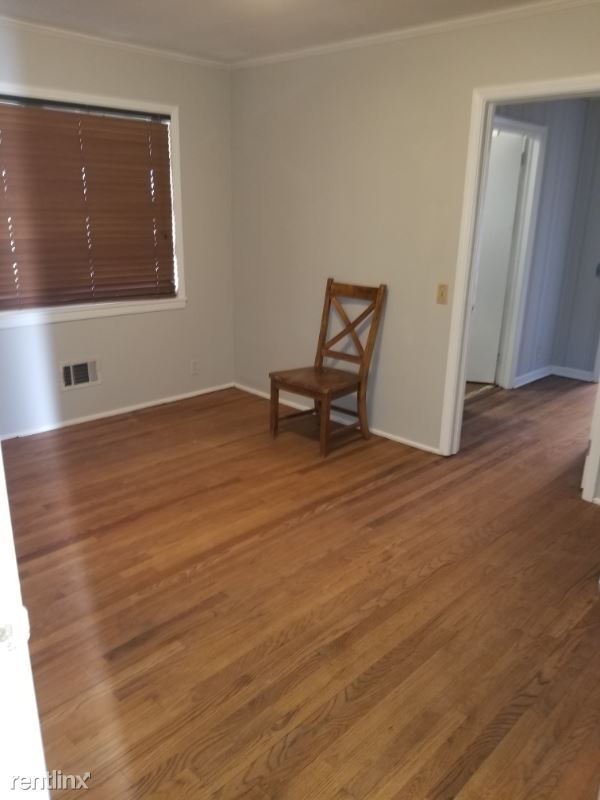 Building Photo - 3 br, 105 bath House - 55 War Hill Park Rd