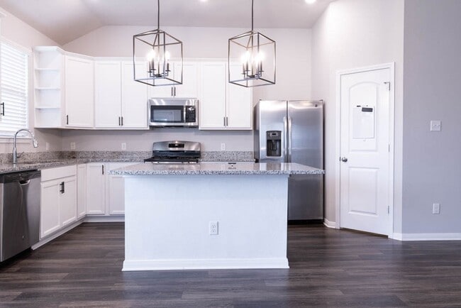 Building Photo - 1001 Rootstock Rd.