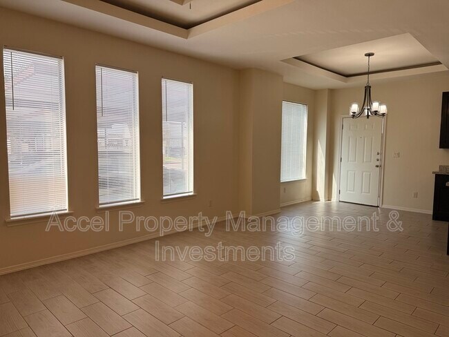 Building Photo - 209 Teak Dr