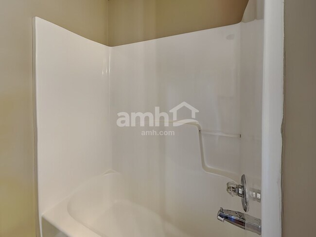 Building Photo - 812 Andora Way SW