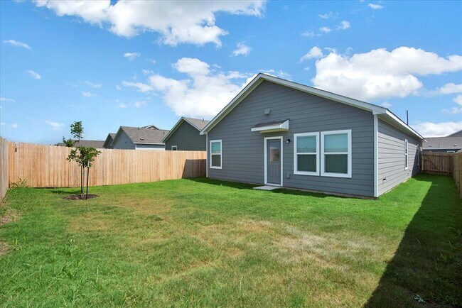 Building Photo - 1138 Cattail Ln