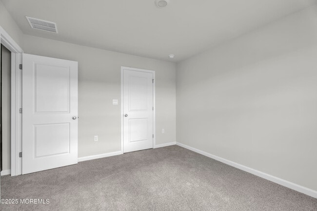 Building Photo - 216 Sandy Rdg Rd