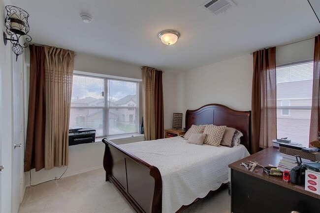 Building Photo - 6816 Sunderland Trail