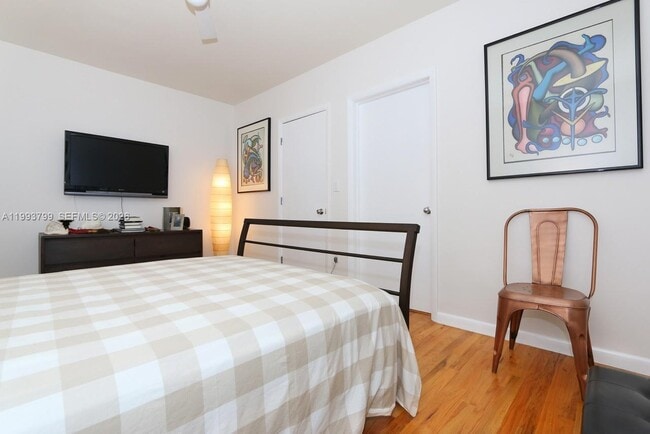 Building Photo - 1018 Meridian Ave