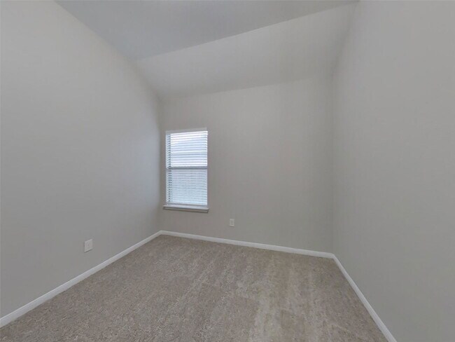 Building Photo - 21451 Sullivan Forest Dr