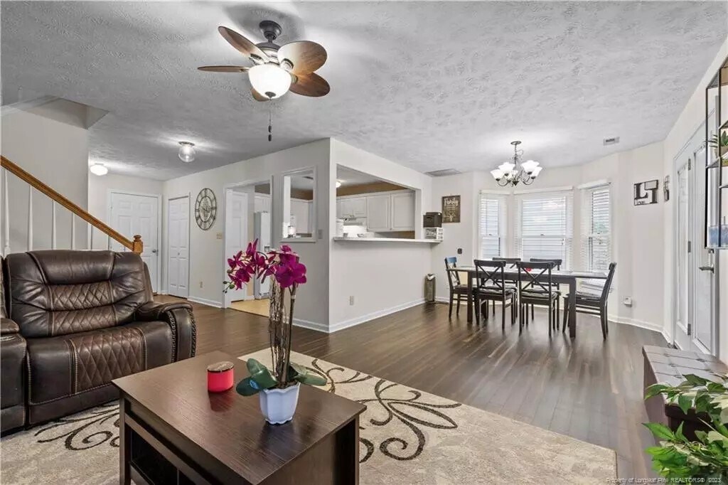 Building Photo - 5551 Robmont Dr