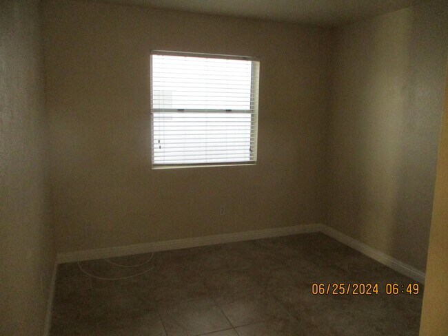 Building Photo - 8216 Grassy Point Cir