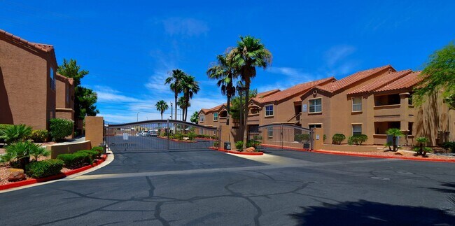 Building Photo - Fabulous Home!