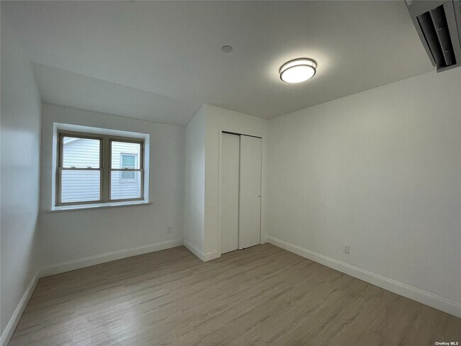 Building Photo - 6130-61156 156th St