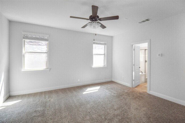 Building Photo - 10921 Aransas Pass Pl
