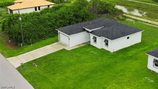 Building Photo - 6050 Stratton Rd
