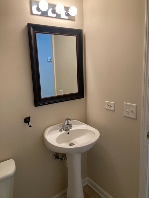 Building Photo - 655 Perrie Dr