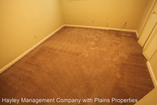Building Photo - 2 br, 1 bath House - 1383 Hampton Drive