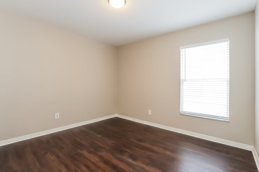 Building Photo - 748 Cape Cod Cir