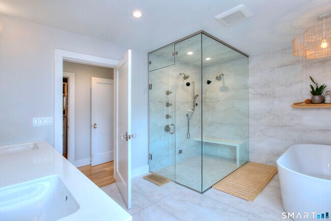 Building Photo - 26 Island Way