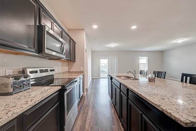 Building Photo - 10133 Pappas Dr