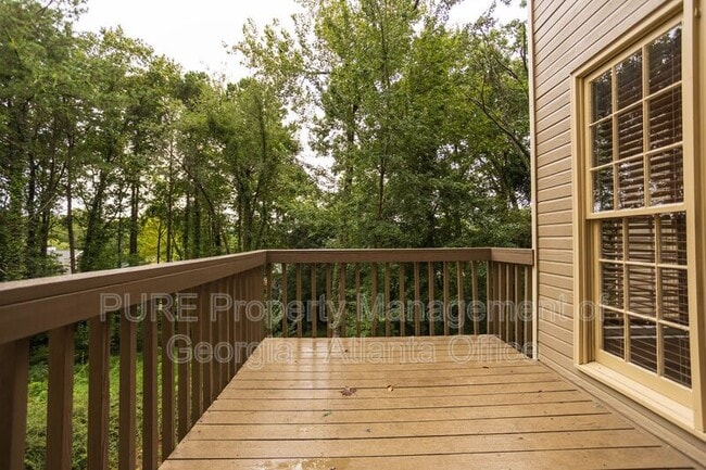 Building Photo - 1697 Paddlewheel Dr NE