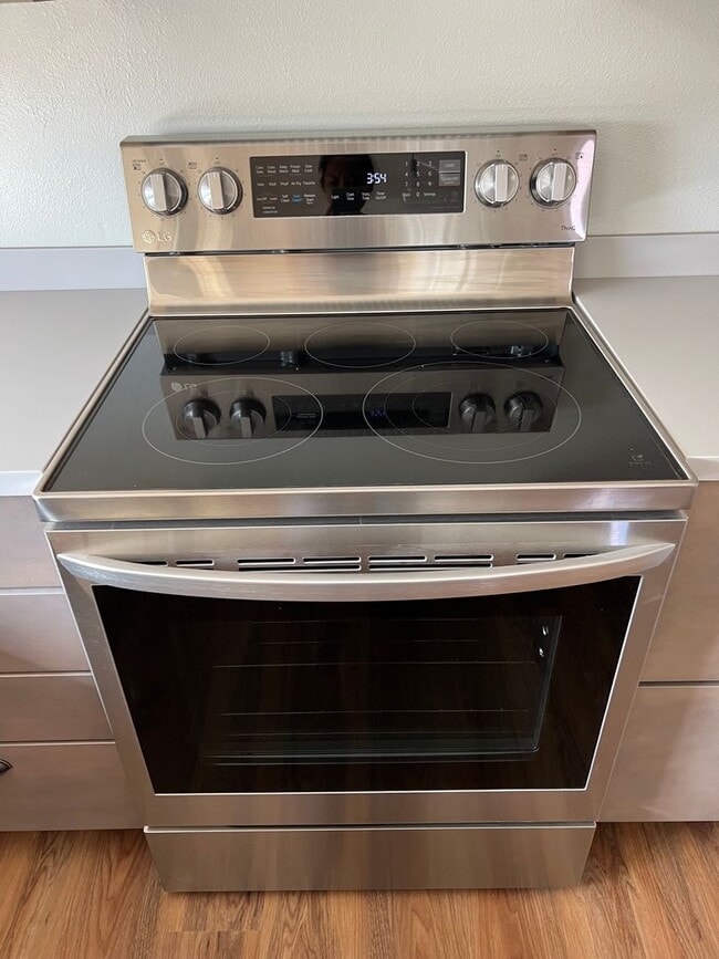 Building Photo - Remodeled Residence with In-Town Location