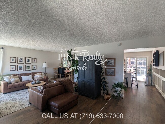 Building Photo - 3230 Breckenridge Dr W