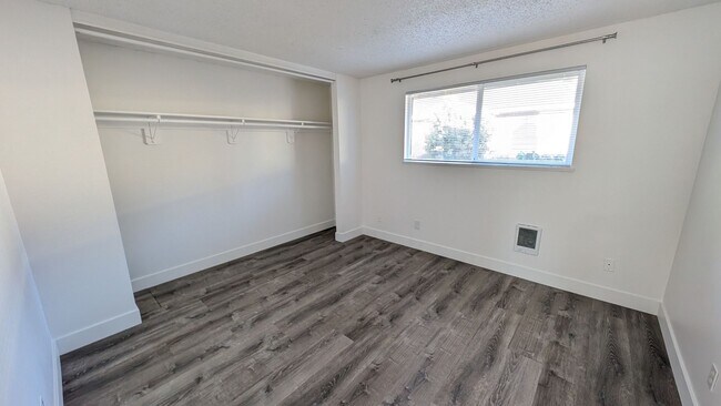 Building Photo - Single level in Sherwood