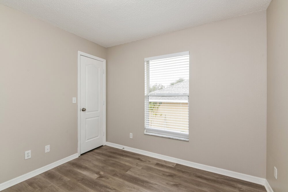 Building Photo - 942 Cork Oak Ln