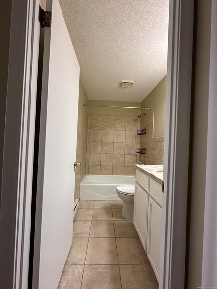 Building Photo - 2422 Harbor View Dr