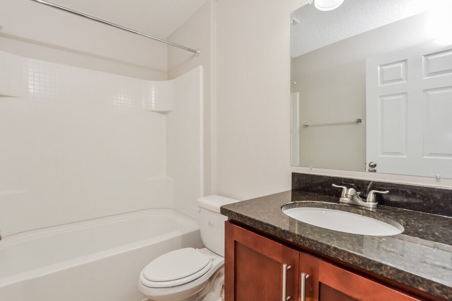 Building Photo - 42 Magnolia Ln