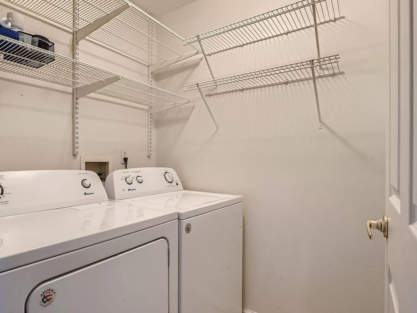 Building Photo - 18332 E Flora Dr