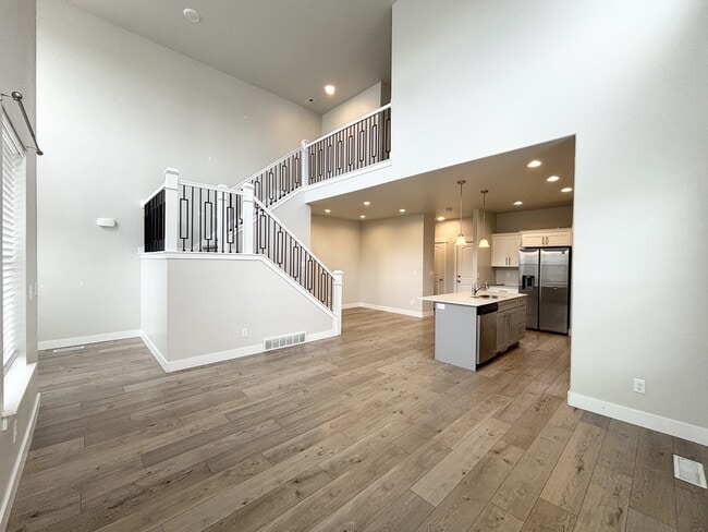 Building Photo - 3742 Canyon Falls Dr