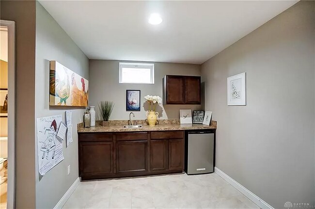 Building Photo - Charming 4 beds 5 bath in Centerville!