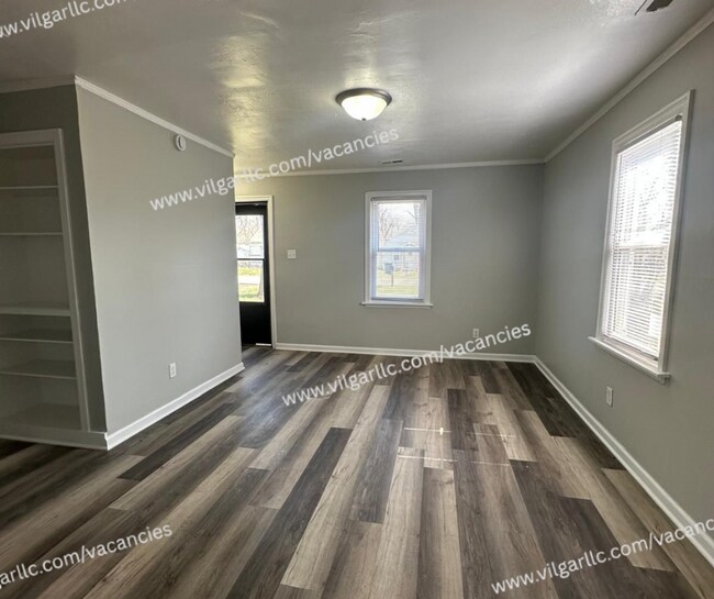 Building Photo - Newly Renovated 2-Bedroom • 1-Bathroom Home