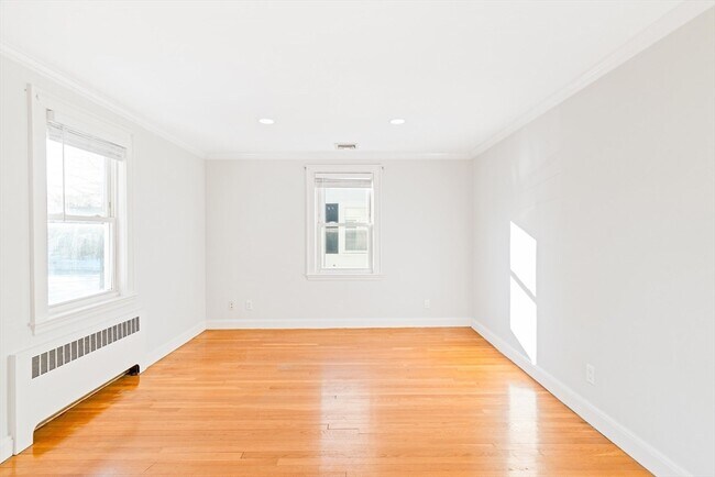 Building Photo - 126 Washington Ave