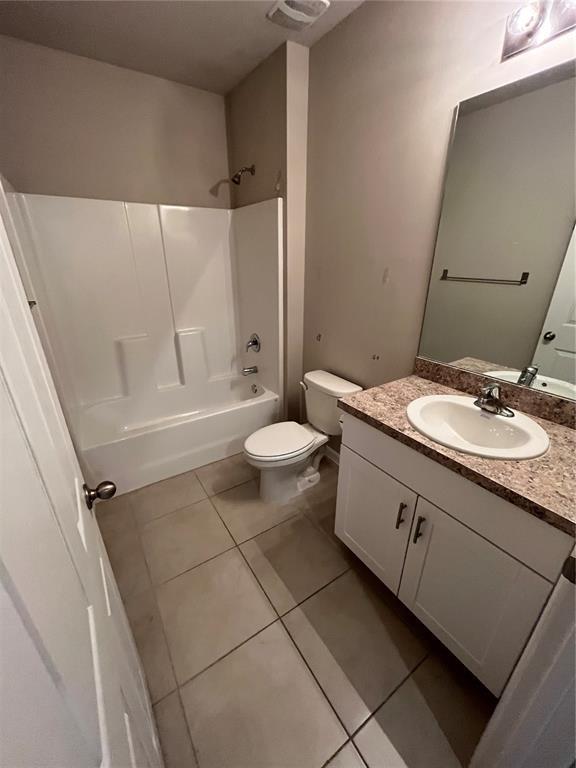 Building Photo - 2215 Yankee Terrace