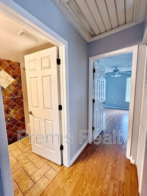 Building Photo - 747 Brook St NE