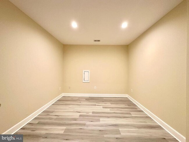 Building Photo - 1460 Carrington Ridge Ln