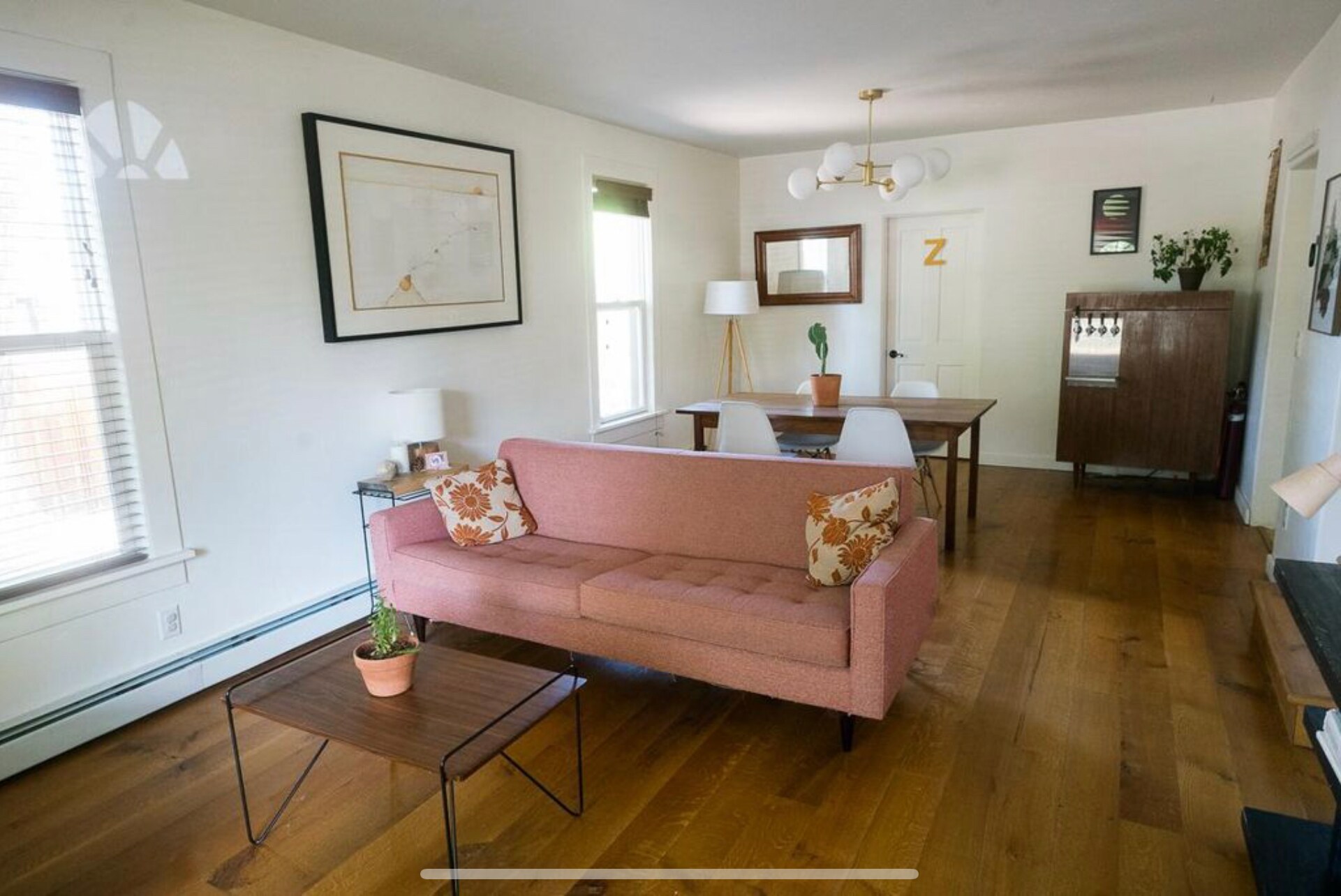 Building Photo - 136 S Maple St