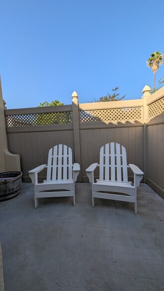 Building Photo - 1203 N Kenilworth Ave